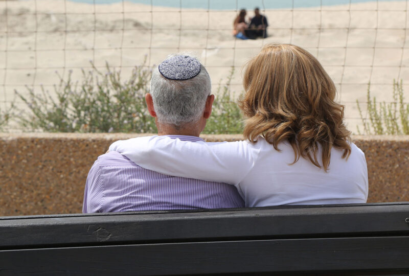 Jewish community holds virtual sessions for caregivers and families